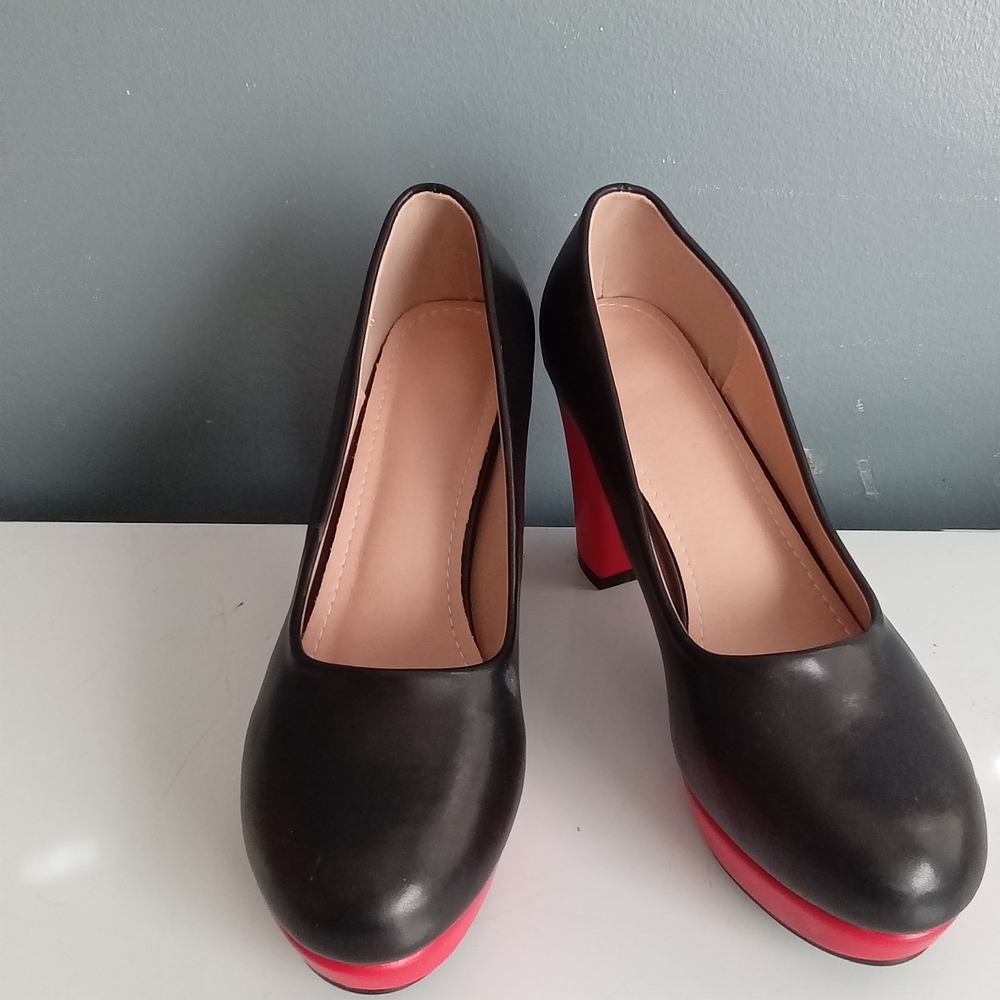 Black and Red Platform Block Heel Pumps Round Toe Two Tone Dress Shoes - Picture 5 of 8